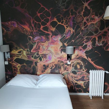 Le Royalty Hotel Angers Ngoại thất bức ảnh