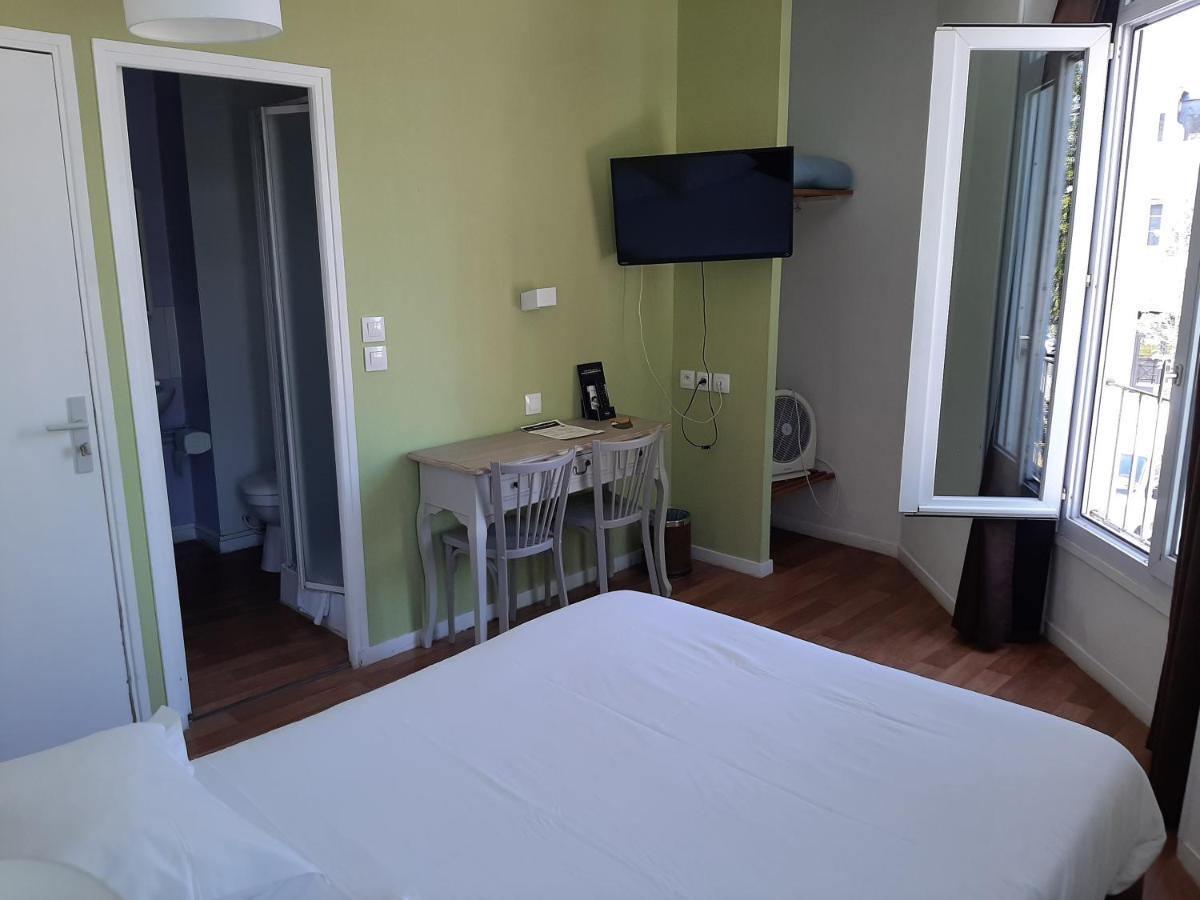 Le Royalty Hotel Angers Ngoại thất bức ảnh